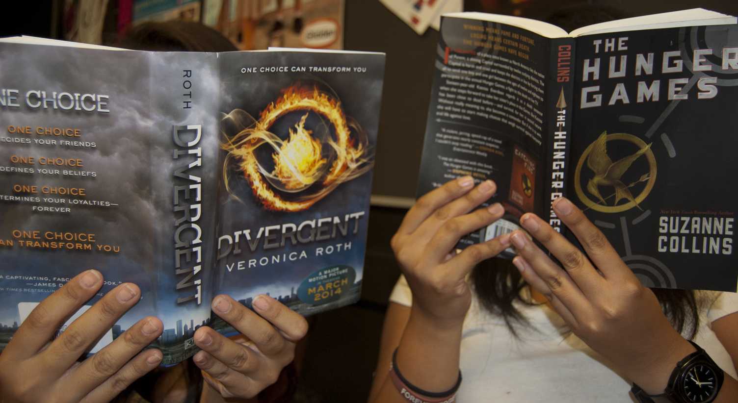 Divergent Vs Hunger Games Comparisons