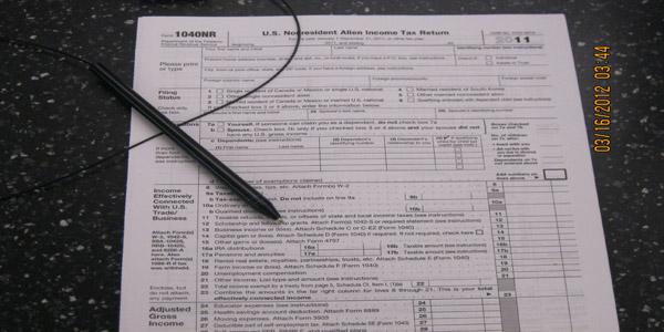 CUH students help low-income individuals file their tax returns